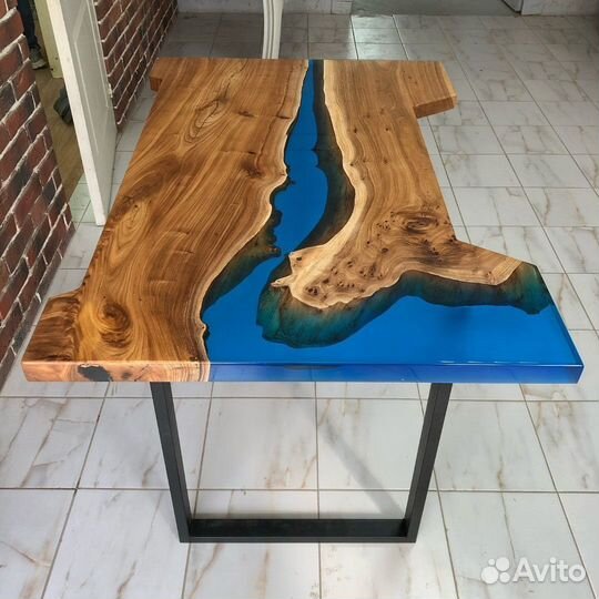 Компьютерный стол река из слэба