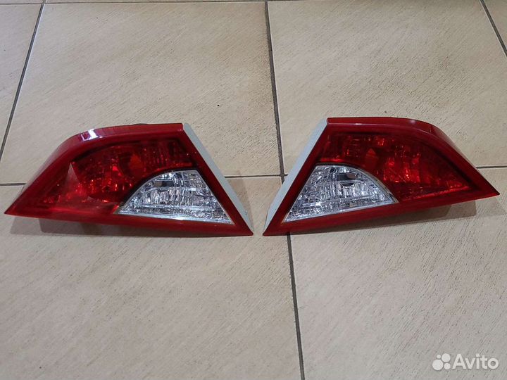 Фонарь задний внутренний Hyundai Sonata VI