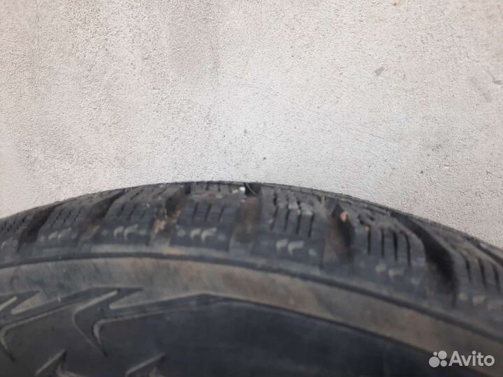 Nokian Tyres Hakkapeliitta 7 215/60 R16 99T