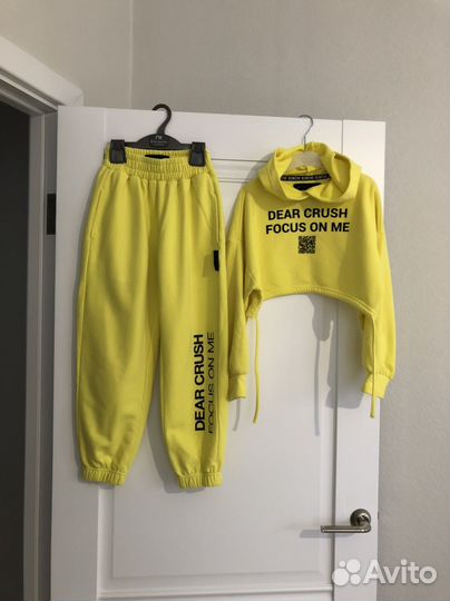 Одежда для девочки, костюм 128-134