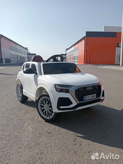 Электромобиль Audi