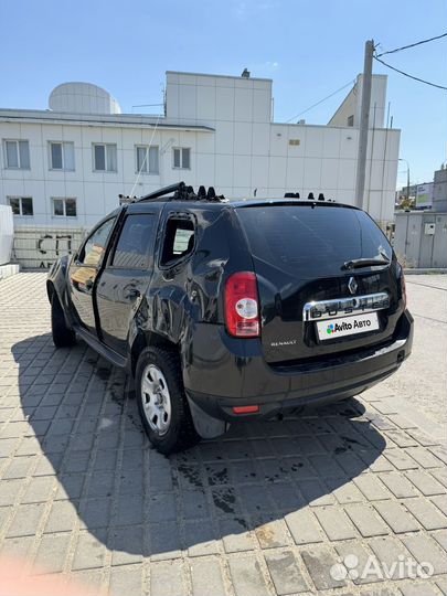 Renault Duster 1.6 МТ, 2012, битый, 139 300 км