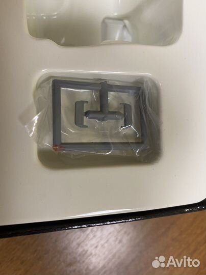 Corgi bus 1:50 yellow coach 743 Toronto автобус