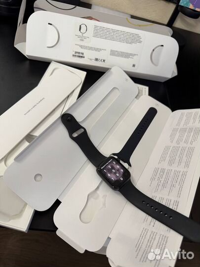 Часы apple watch se 44mm