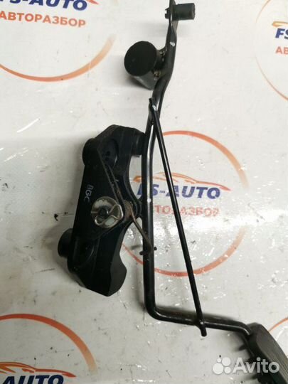 Педаль газа Hyundai Getz 1.4 G4EE 2006