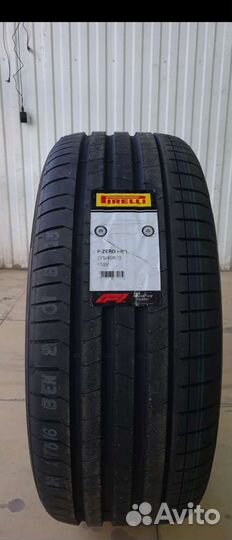 Pirelli P Zero Luxury Saloon 275/45 R20 110Y
