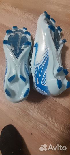 Футбольные бутсы nike