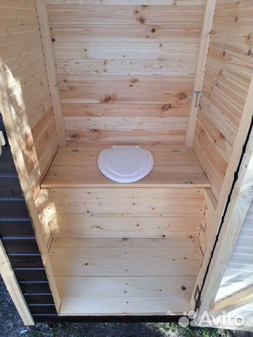 Дачный туалет деревянный