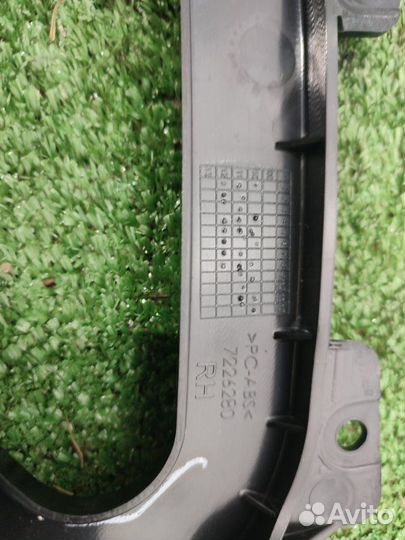 Кронштейн правый Bmw X3 F25 N20B20A 2012