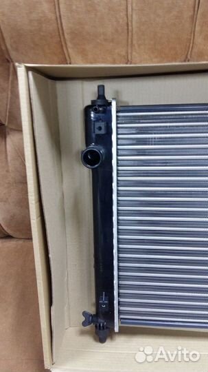 Радиатор охлаждения Шевроле Авео Т250/T255