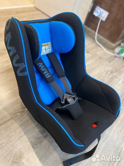 Автомобильное кресло BMW junior seat 1
