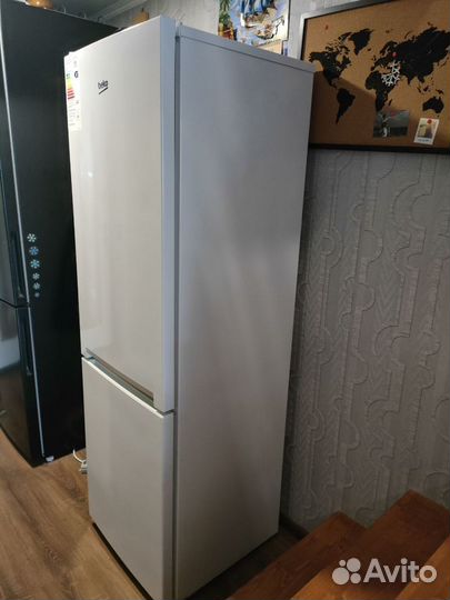 Холодильник двухкамерный Beko cnmv5270KC0 W