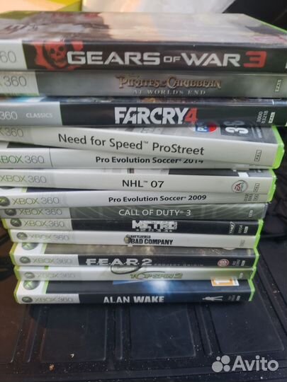 Xbox 360 + два джостика + 13 игр