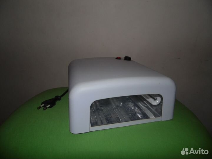 Лампа для сушки ногтей DRY light