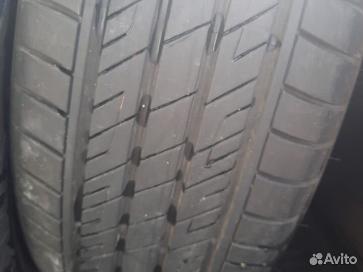 Kumho Solus HS63 215/60 R17 96H