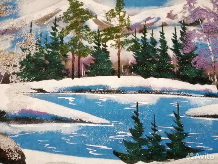 Картина из камня на срезе дерева