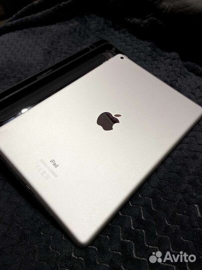 Планшет Apple iPad 8 32gb wifi
