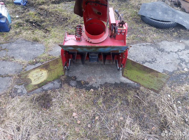 Снегоуборочная насадка на мотоблок