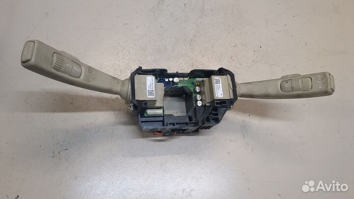 Переключатель поворотов и дворников Volvo S80, 200