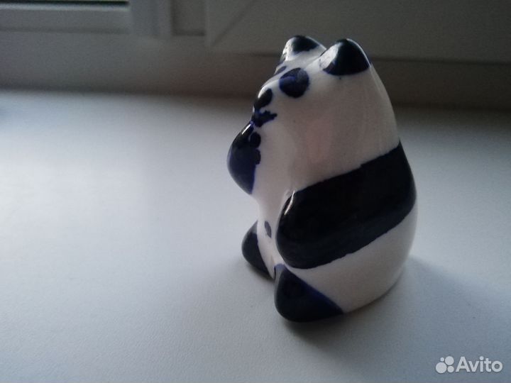 Фигурка панды