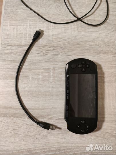 Sony PSP e 1008