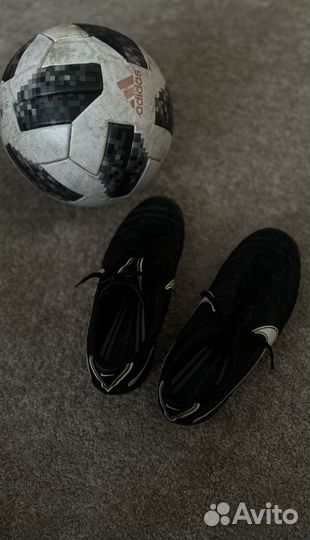 Футбольные бутсы nike tempo