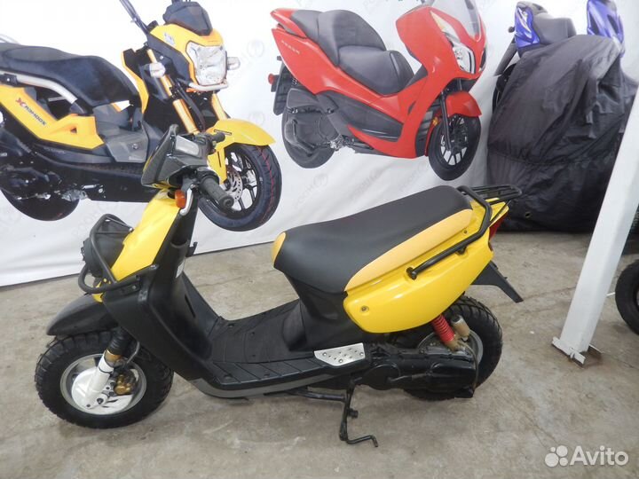 Скутер Yamaha BWS 100 желто-черный без РФ