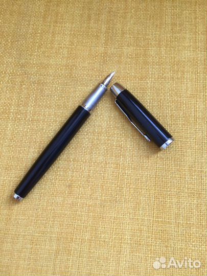 Перьевая ручка parker