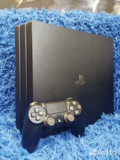 Продам Приставку PlayStation 4 pro 1tb