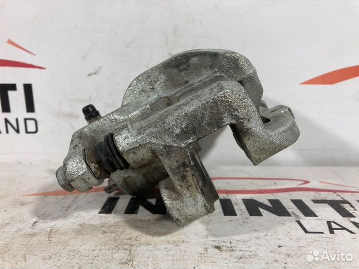 Суппорт задний правый Infiniti Qx80/Qx56 Z62