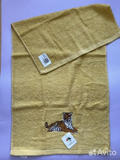 Полотенца пакетом + фартук новые