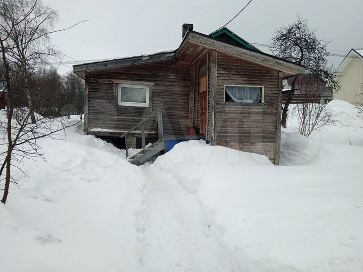 Дом 48 м² на участке 5 сот.
