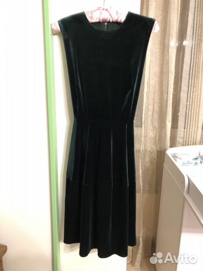 Бархатное красивое платье. Новое