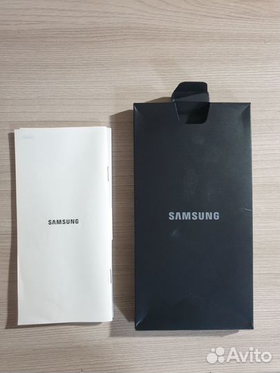 Samsung Galaxy S10e, 6/128 ГБ