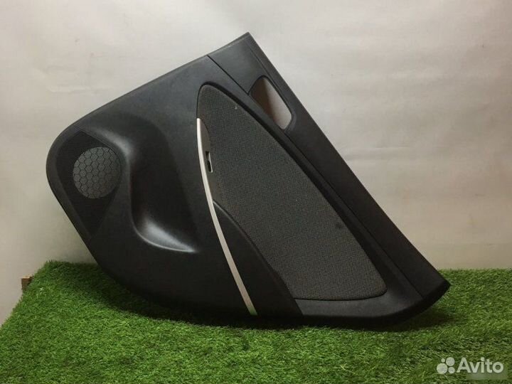 Обшивка двери задняя правая Hyundai Solaris 1