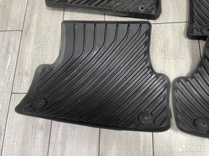 Коврики комплект оригинал Audi A3 8V