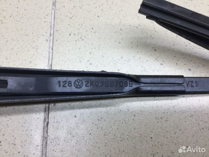 Поводок стеклоочистителя заднего Volkswagen Caddy