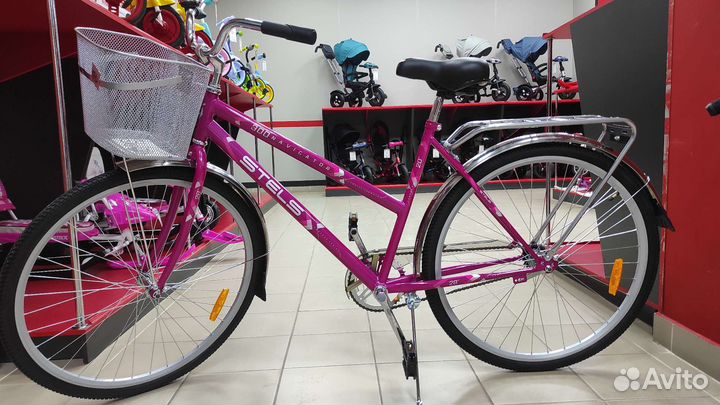 Велосипед 28 Stels Navigator 300 Lady малиновый