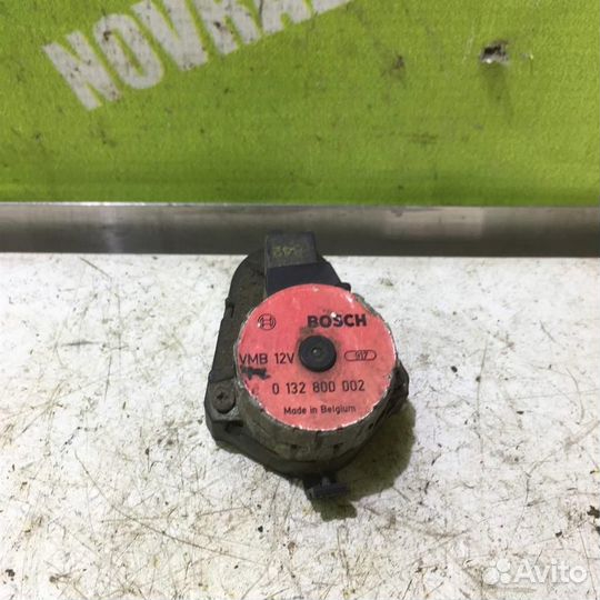 Моторчик заслонки отопителя бмв Е32
