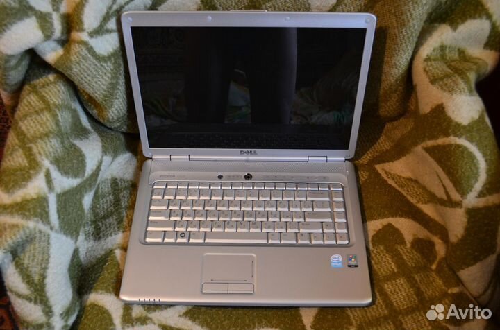 Ноутбук Dell 1525