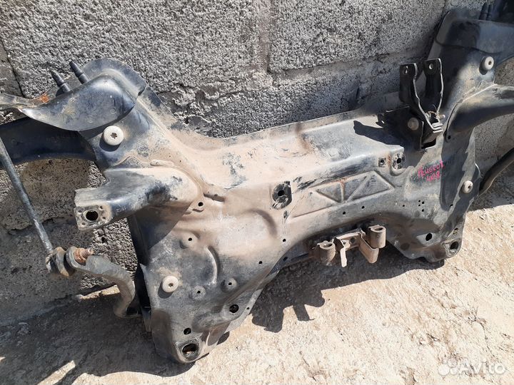 Peugeot 408 1.6 АКПП подрамник