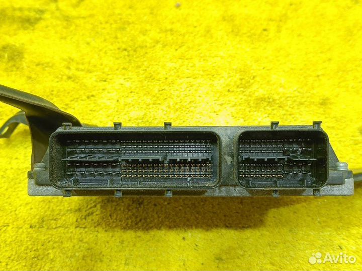 Блок управления двс передний Toyota