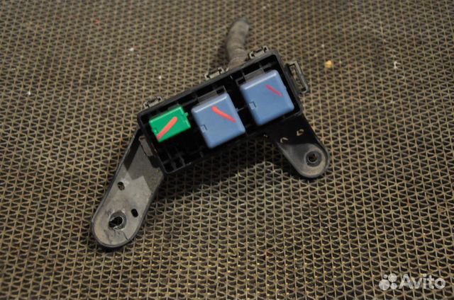 Блок предохранителей Lexus IS250 GSE20