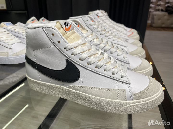 Кроссовки Nike Blazer