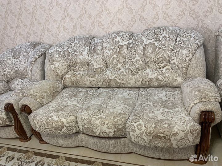 Диван и 2 кресла бу в хорошем состоянии