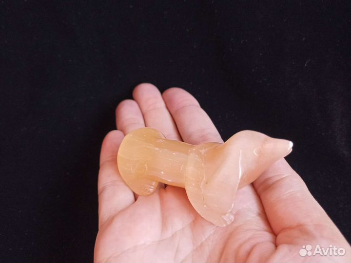 Фигурка собаки таксы статуэтка из селенита