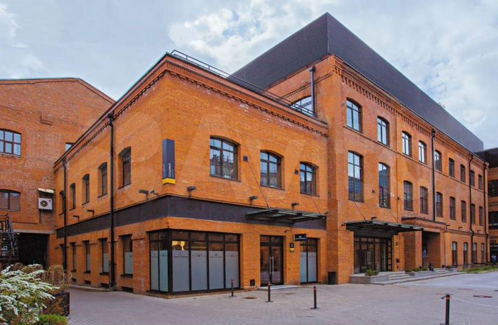 Роскошный loft 2800 м2 с террасой на Тульской