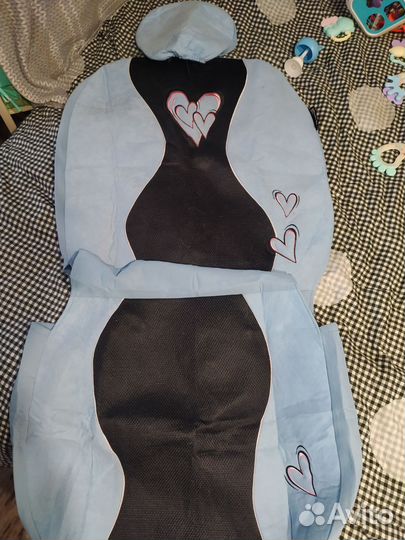 Комплект универсальных автомобильных чехлов