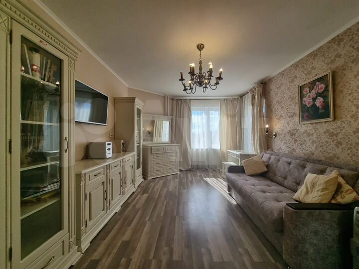 2-к. квартира, 61 м², 10/19 эт.