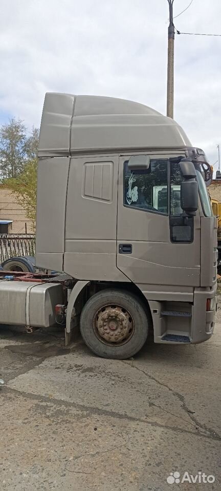 IVECO 440 E43, 2001